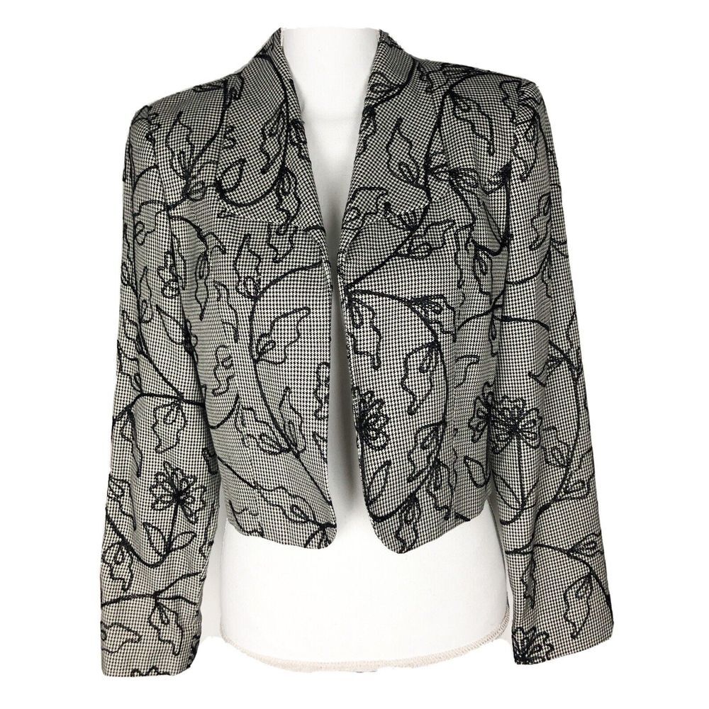 New Doncaster Women's Gray ‎ Silk Open Jacket Blazer Size 4 Embroidered.